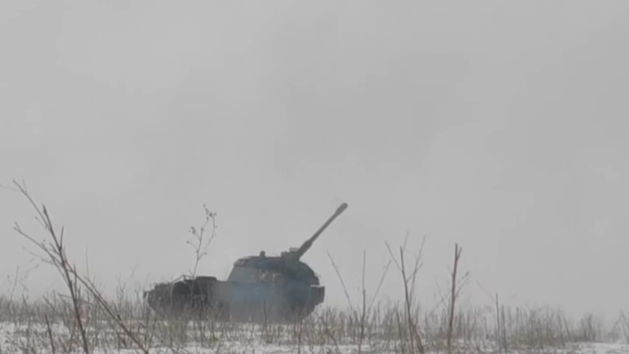 Ukrainian PZH2000 Firing on Russian Lines