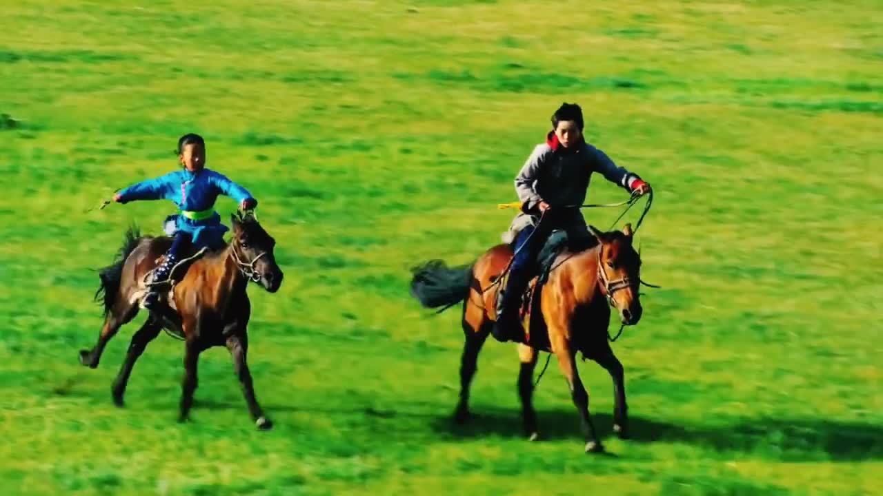 Two kids are riding on horses