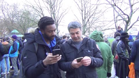 Muslim proves from the Quran that Jesus was crucified #speakerscorner #islam #ch