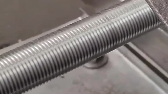 Thread grinding