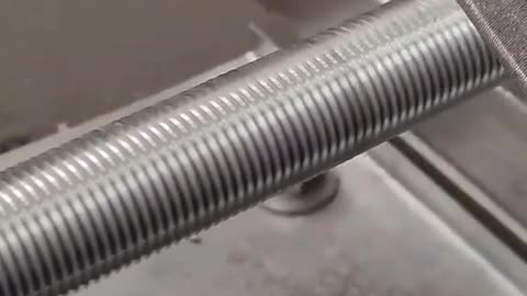 Thread grinding