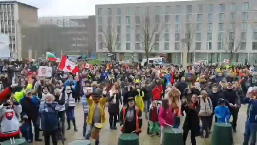 The People of Saarbrücken, Germany Stand With Canada and Demand Their Freedoms Back!