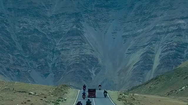 Riding bike in Ladakh (heaven)