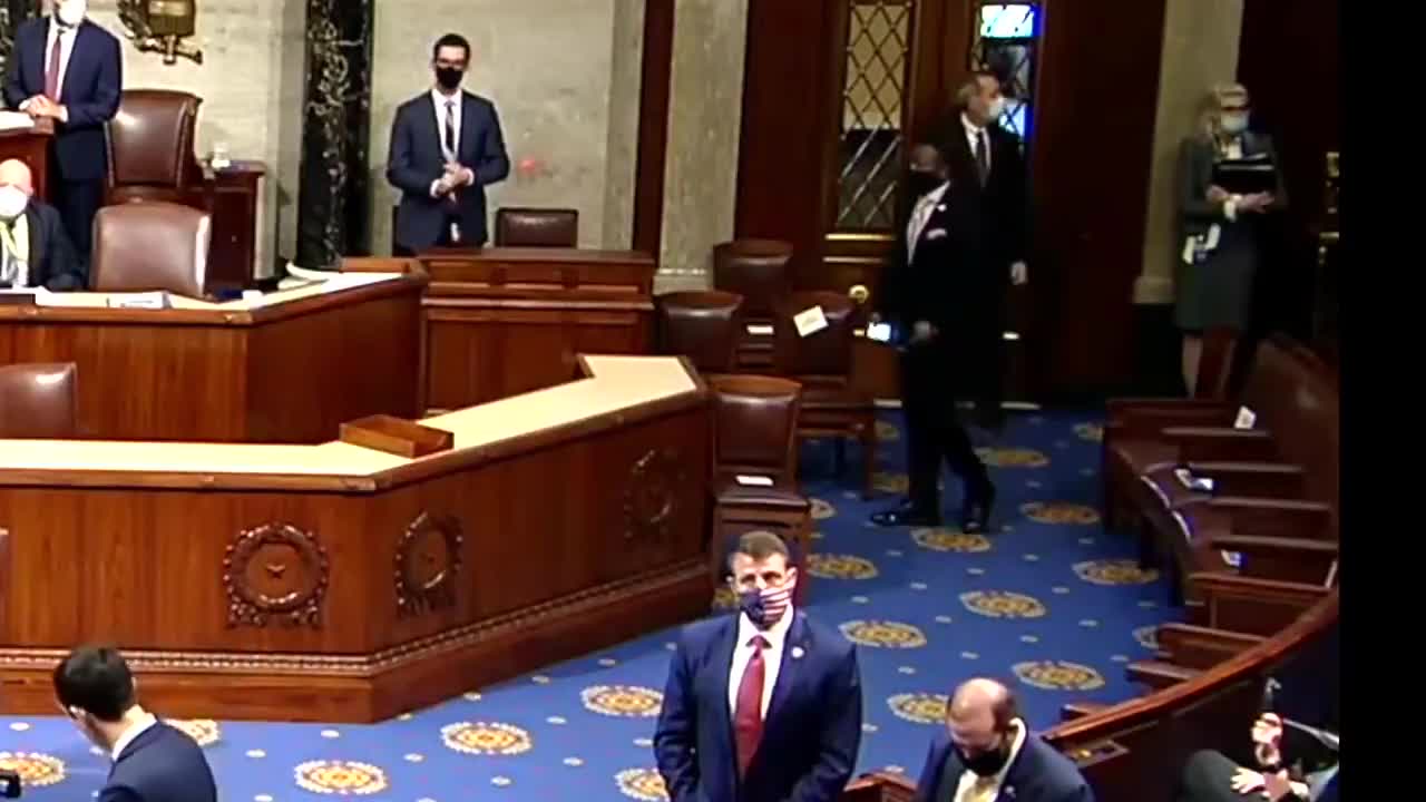 Who shot Ashli Babbitt?