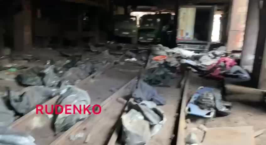 Necrotério em AZOVSTAL onde os Azov guardava os mortos