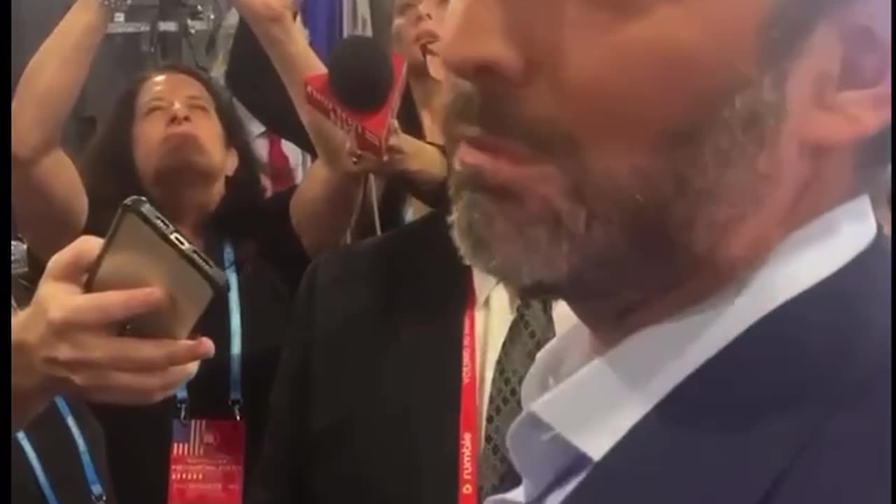 Dont Forget: FOX news is FAKE! Hollywood Show