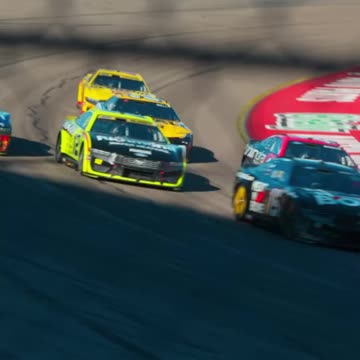 Ryanblaney10 goes to the middle of three wide!