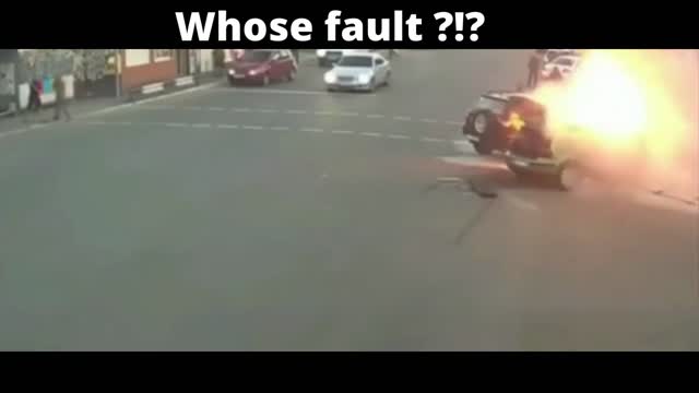 [CRASH] Head on collision - Explosion !!!