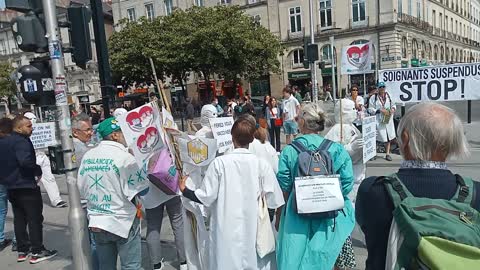 Les Masques Blancs Nantes Action Pancartes le samedi 30 Avril 2022