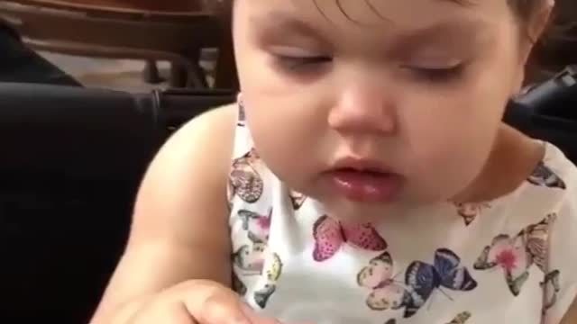 Funny ||. Baby enjoying head massage 😂