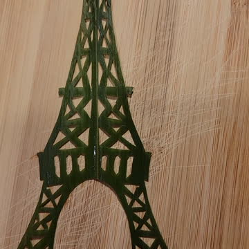Leaf Cutting EIFFEL TOWER