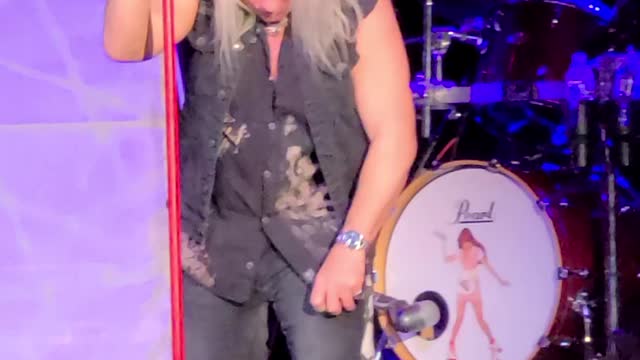 Warrant "Song And Dance Man"