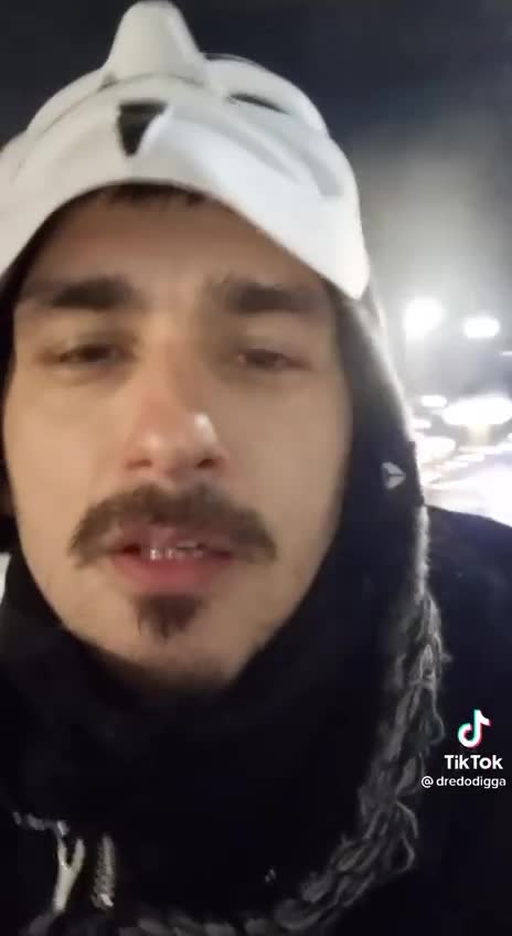 Ottawa - Some police are not complying with orders