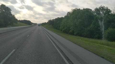 Two minutes of Truckin. Oklahoma turnpike