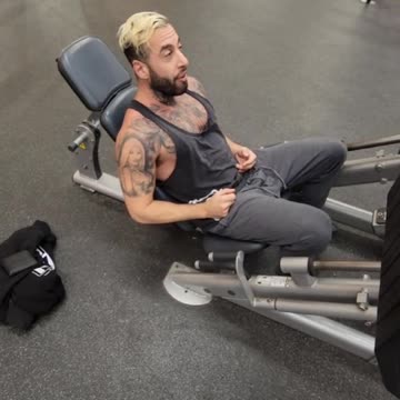 CHRIS SKY💥900👀Pound🦵Leg🦵Press💥🔥😎