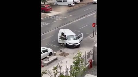 Courier Robbed Off Money Bag By Armed Gang In Chile