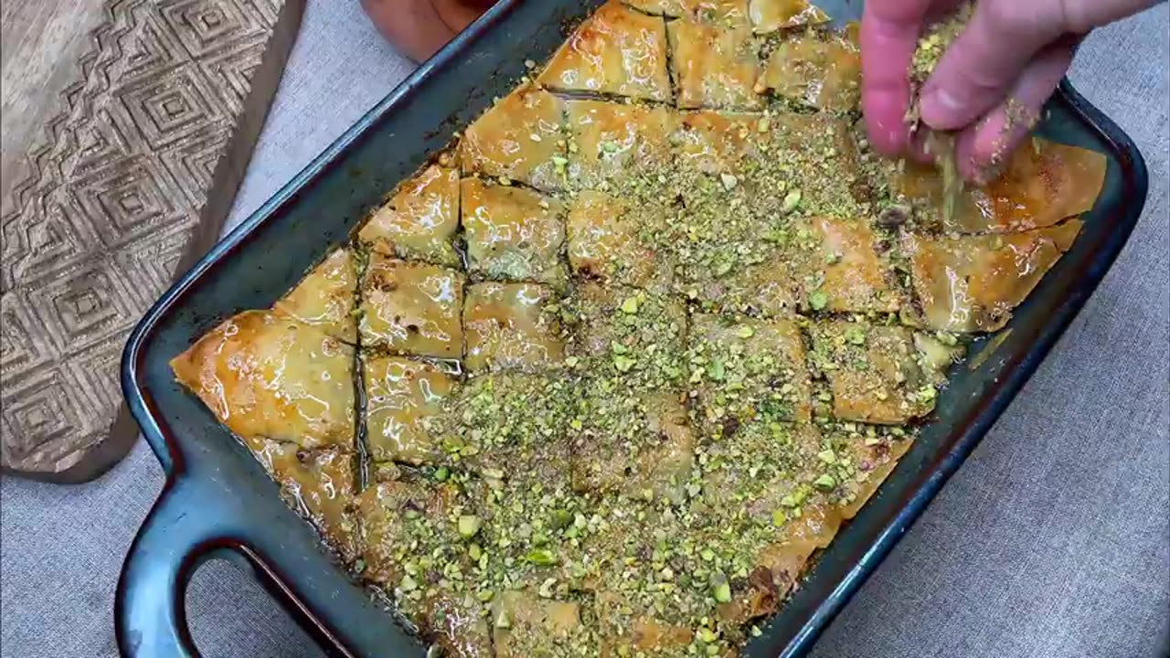 Honey-nut BAKLAVA! It is much easier to cook than you thought!