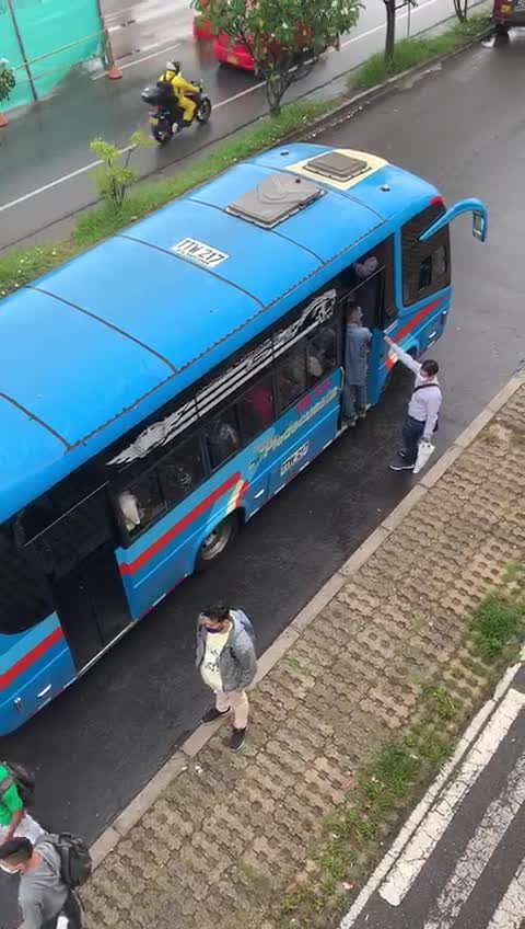 Como abusivo, inaudito y negligente fue calificada la decisión de Metrolínea