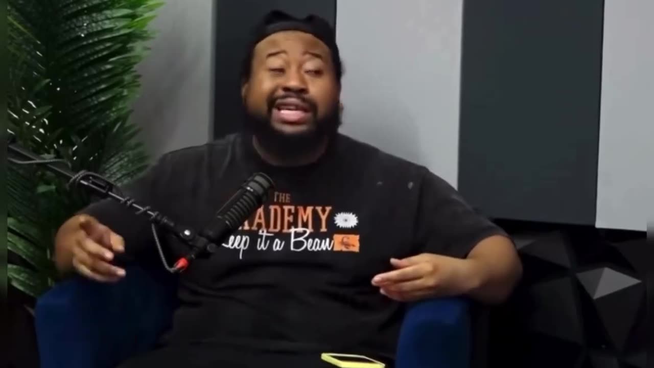 Akademiks reveals that his girlfriend stole $500,000 from him