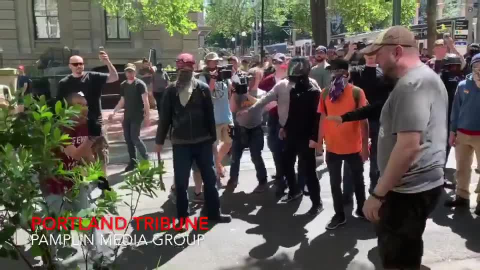 Brawls break out in Portland, Oregon