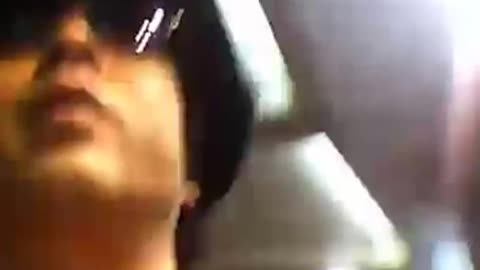 京都三条にて路上ライブ。ともぞう