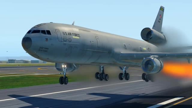 Military Aircraft KC-10 Extender Emergency Landing / X-Plane 11