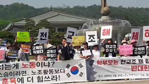 20190605_V3_S02(r0_UqBU7UbE)청와대 문씨 앞에서 2년동안 가장 화끈한 일침을! 한 30대 청년이