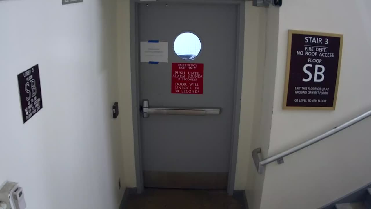 6164RHOBSBRSBST3StairwaySide_2021-01-06_01h00min01s217ms.mp4