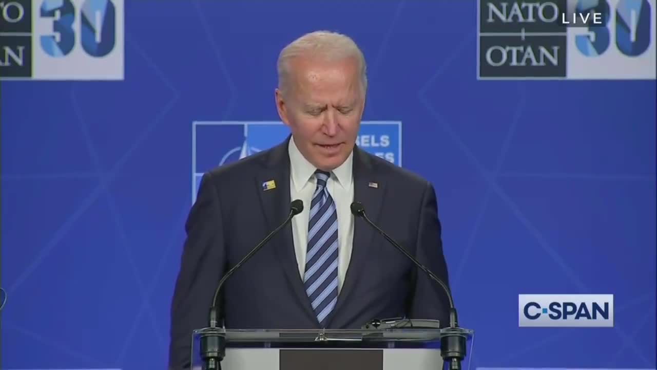 Biden's Brain Stops Working When the Press Asks Him About Putin