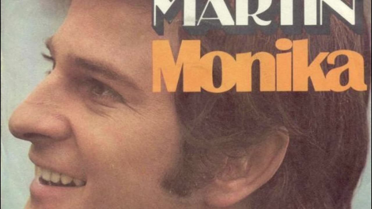 Ulli Martin --- Monika