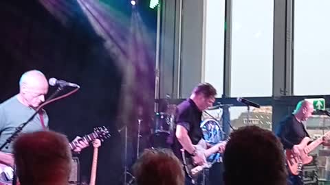 Vörös István és zenekara ¬ A hínár - Valakit mindig küld az ég