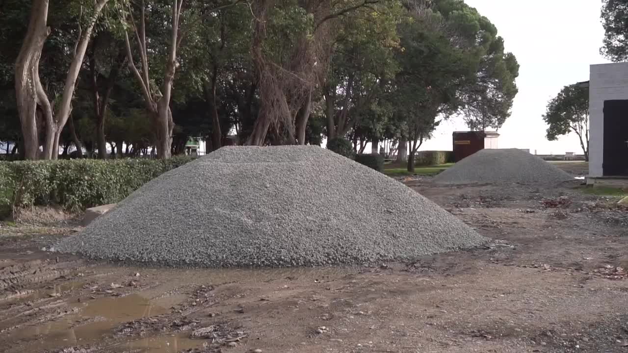 В Сухуми не смогли отремонтировать дороги