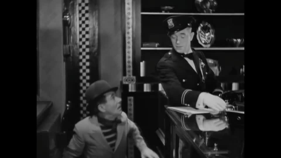 L&H.The.Midnight.Patrol.(1933.internal.bdrip)
