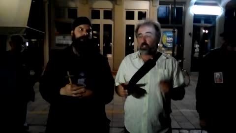 ΟΙ ΕΜΒΟΛΙΑΣΜΕΝΟΙ ΕΙΝΑΙ ΤΣΙΠΑΡΙΣΜΕΝΟΙ
