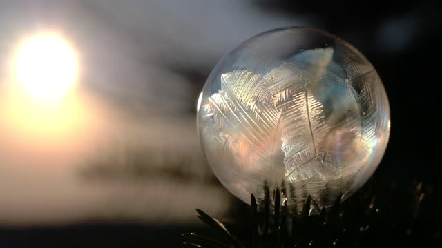 The Freezing Bubble