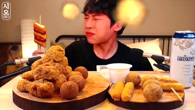 Mukbang Chicken 치맥 뿌링클 닭다리치즈볼소떡치즈스틱 먹방 BHC Cheese ball Rice Cake Eatig show SIO ASMR 시오