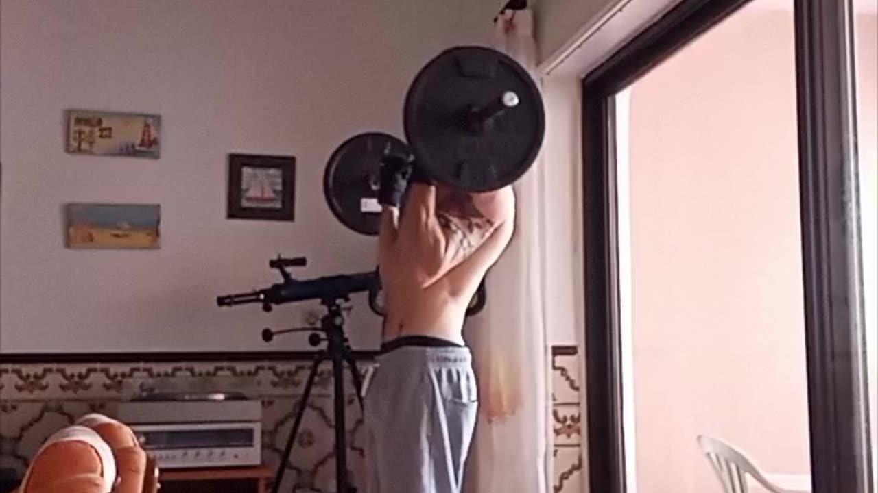 Bicep Curls + Overhead Press At The Same Time