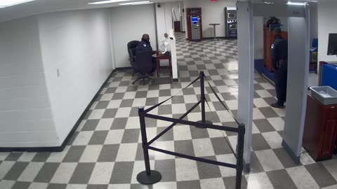 6135RHOBG3G3L8ScreeningArea8_2021-01-06_04h00min01s107ms.mp4