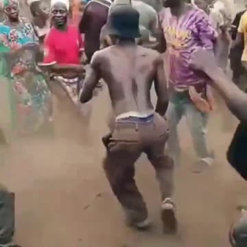 FUNNY DANCING