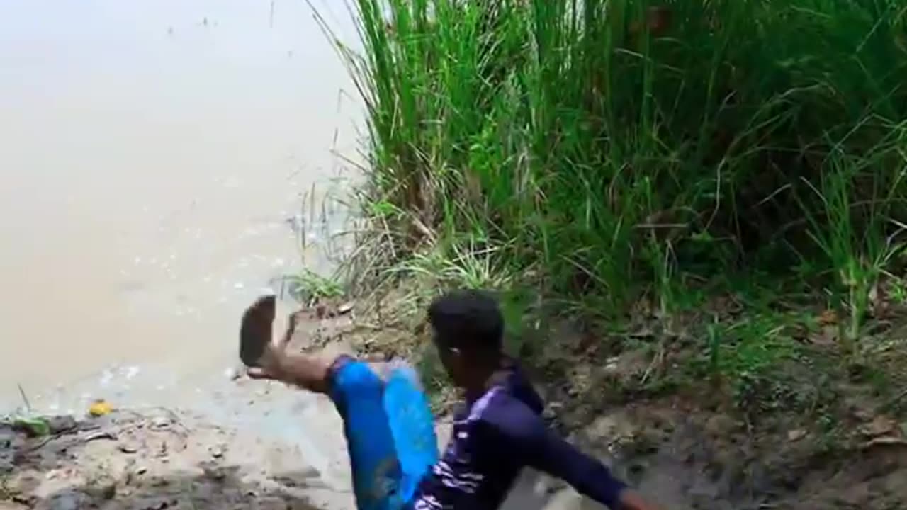 FUNNY VIDEO 010