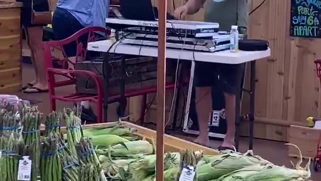 House DJ Brings Beats to Shoppers at Grocery Store