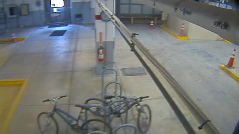 3134RHOBG2GarageEntrance_2021-01-06_13h40min02s933ms.mp4