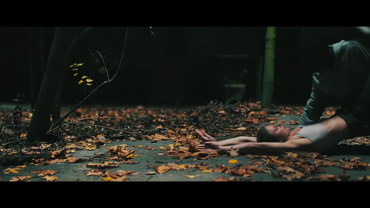 Fly 2021 Svenja Jung Ben Wichert scene 2 remastered 4k