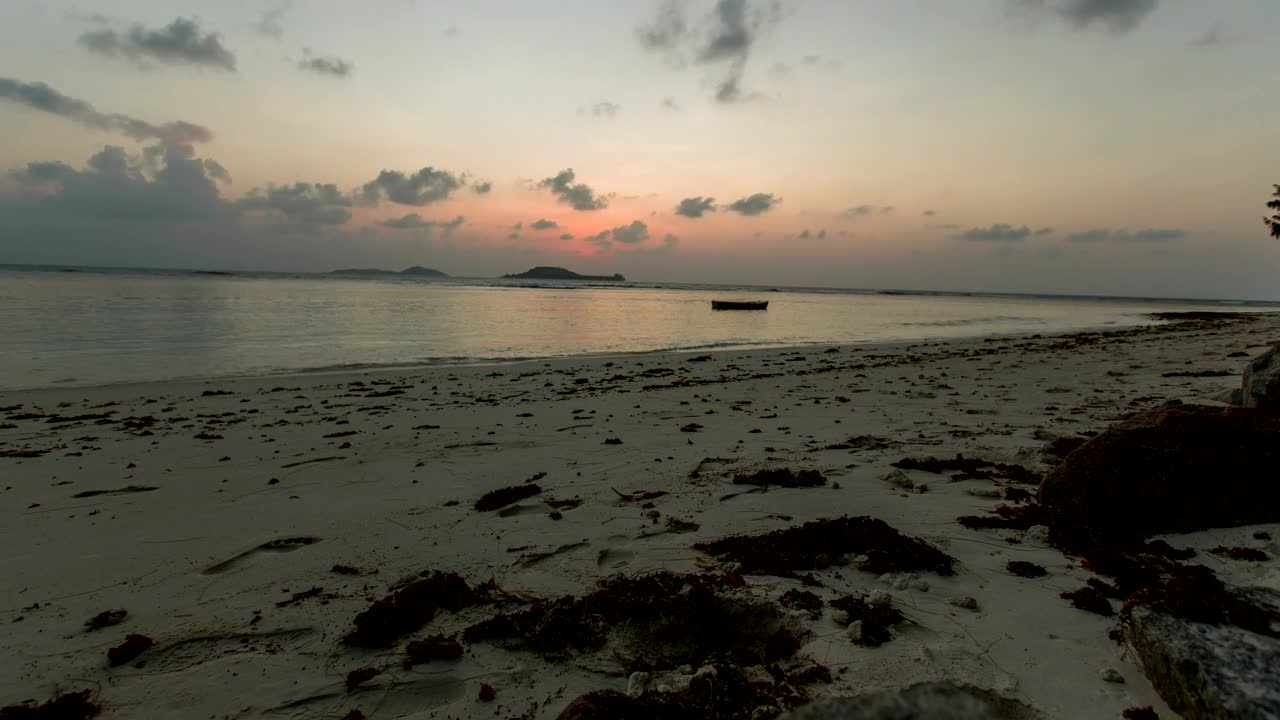Dusk seen from a beach