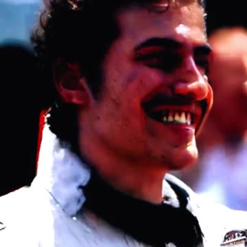 Senna sorrindo criado por IA em 05 de dezembro de 2023