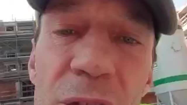 Siete tutti dei lazzaroni da mettere a picco e pala!