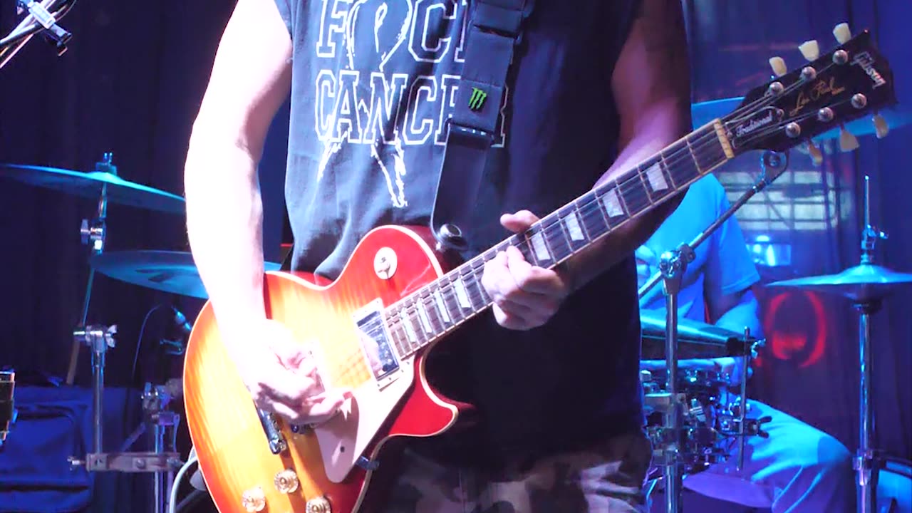 Guitar Drag Race Brandon Day Vrs his 2012 Lp Std