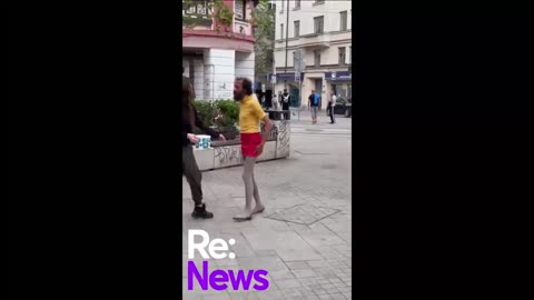 Вижте вандалът, поругал гроба на Патриарха, как се вихри в центъра на столицата