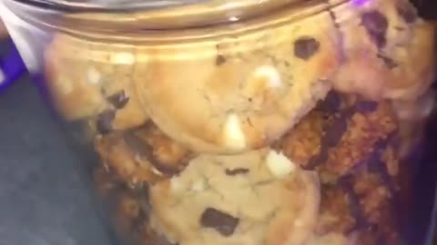 Tempting cookies jar