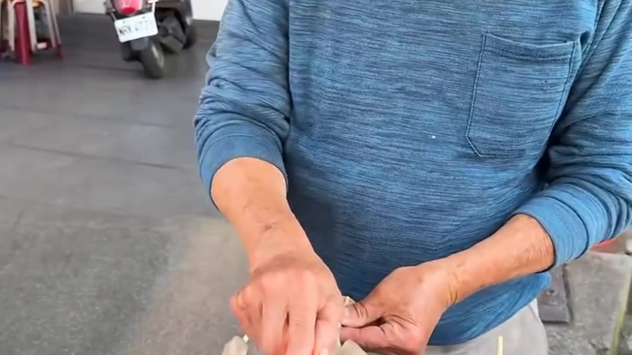 GRILLED SQUIIDDD!!!!!! I WANT IT!!!!!!